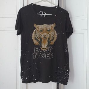 Easy Tiger graphic tee